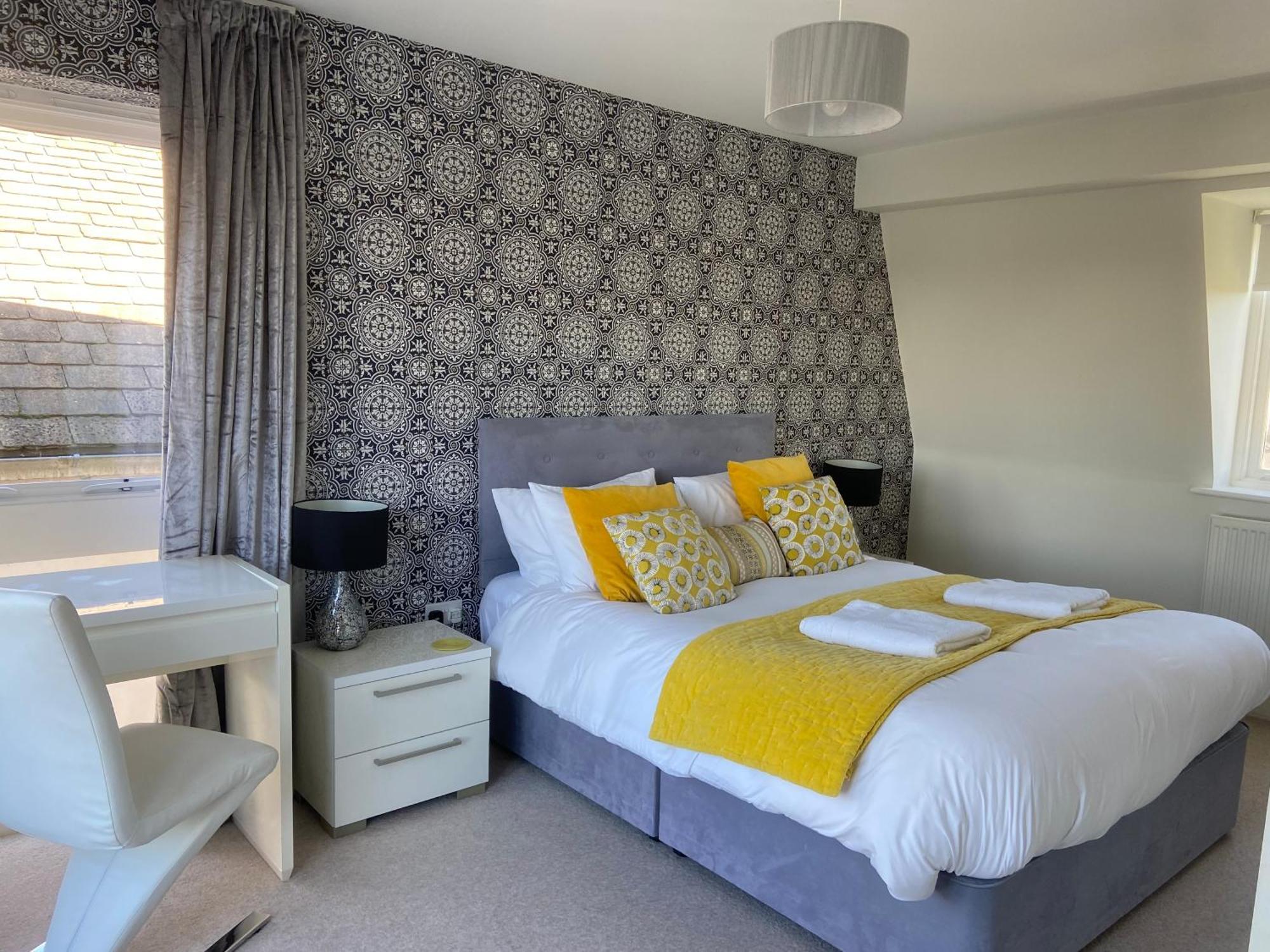 Reed Warbler - Hm111 - Lower Mill Estate Penthouse Apartment With Spa Access Somerford Keynes Exterior photo